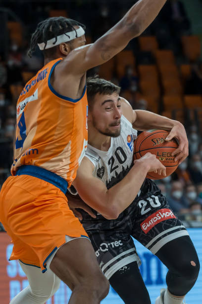 以及默契的 以及默契的